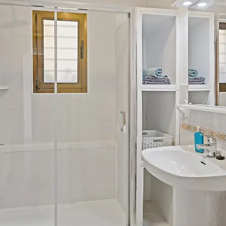 Апартаменты Authentic Groundfloor In Beautiful Villa, Хавеа